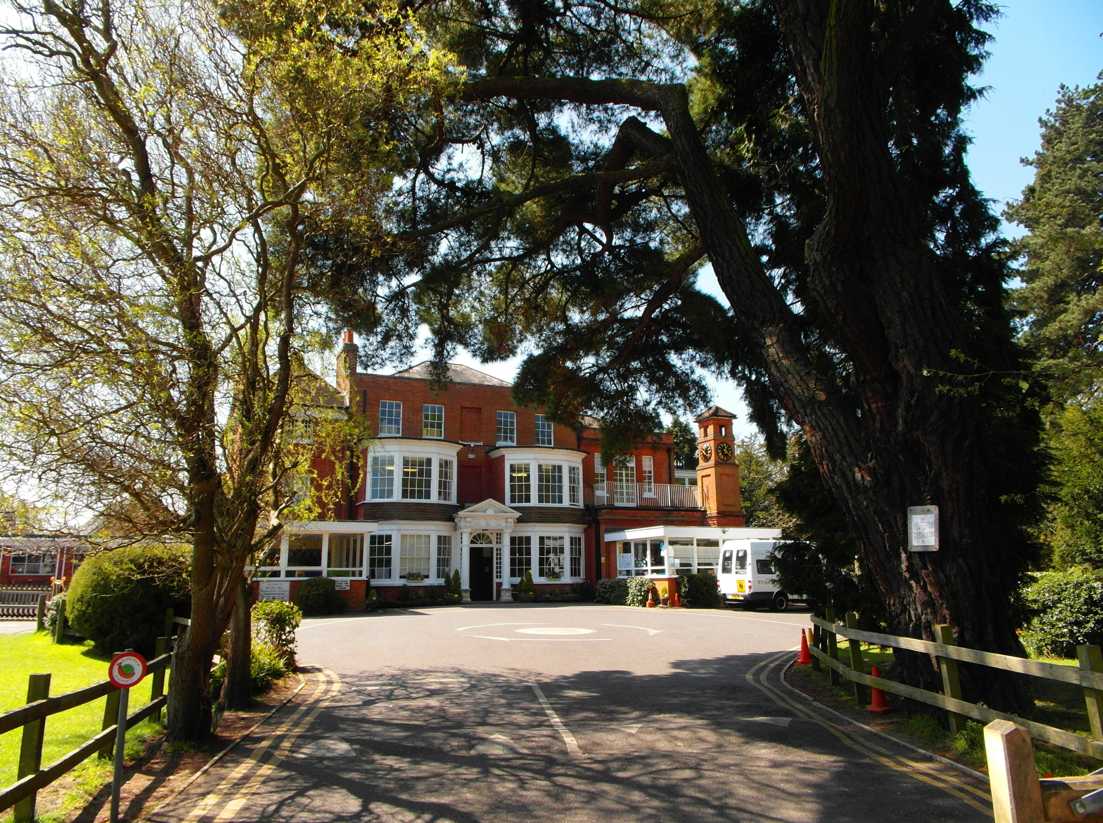 Rydes Hill Prep School