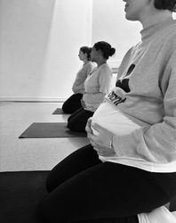 yogaclasseswithjulie logo Postnatal Pilates & Yoga